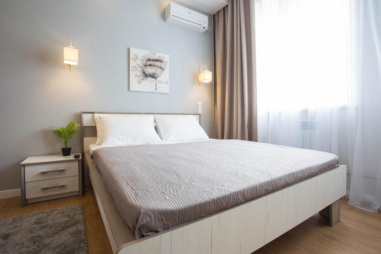 Lux Studio Near Metro Yaroslava Mudroho, Universytet - Chernyshevska Str 95-4 Харків Екстер'єр фото