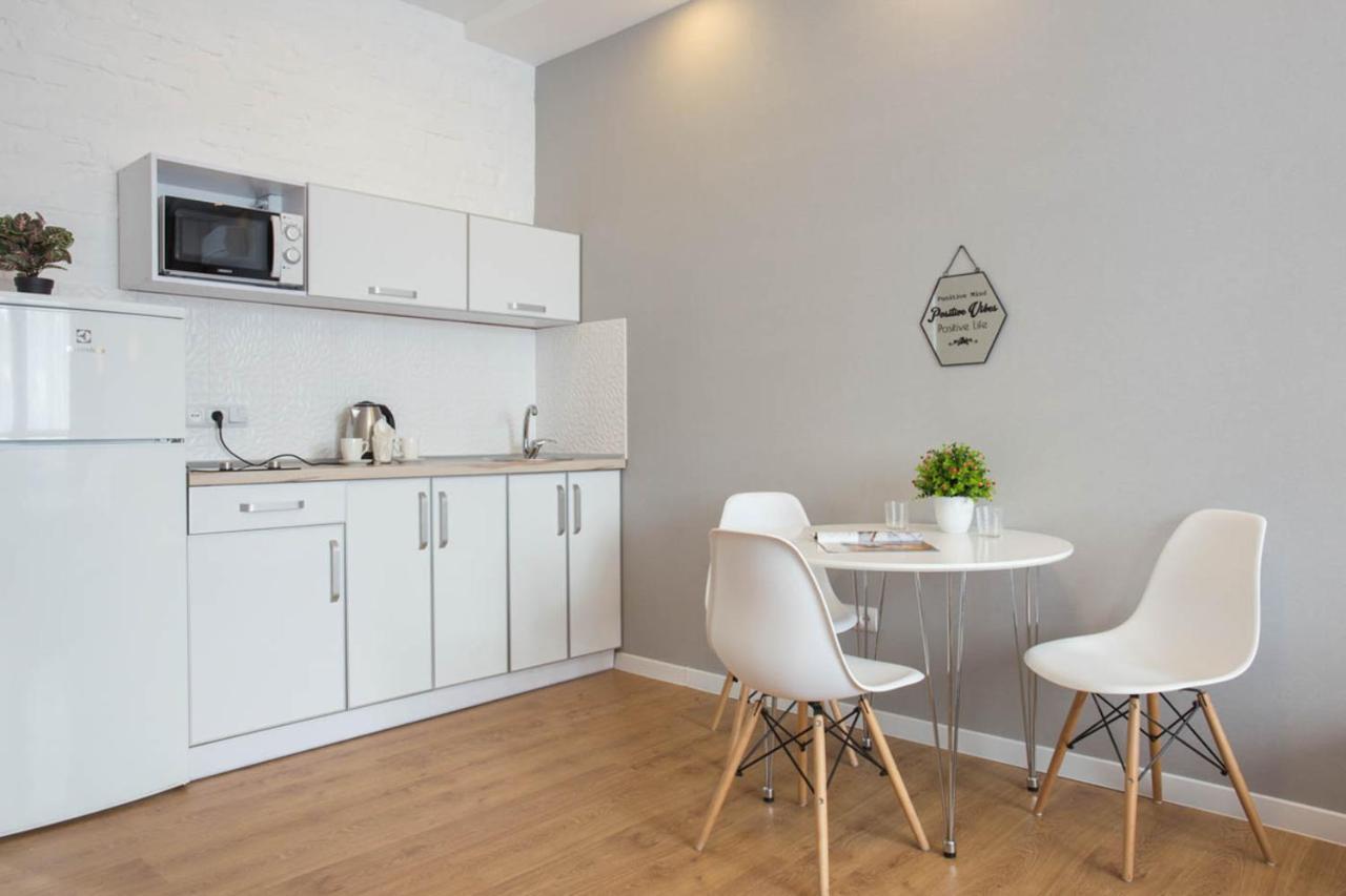 Lux Studio Near Metro Yaroslava Mudroho, Universytet - Chernyshevska Str 95-4 Харків Екстер'єр фото
